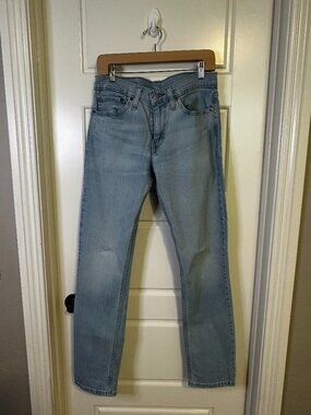 Levi's